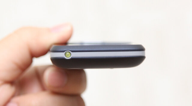 Điện thoại Mobell M690 Điện thoại Mobell M690