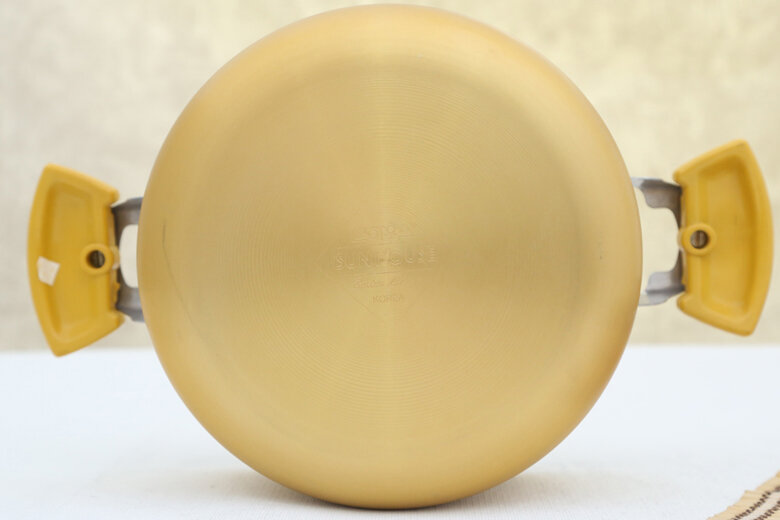 Nồi nhôm anod cao cấp 20 cm Sunhouse SH8834-20EBN Nồi nhôm anod cao cấp 20 cm Sunhouse SH8834-20EBN