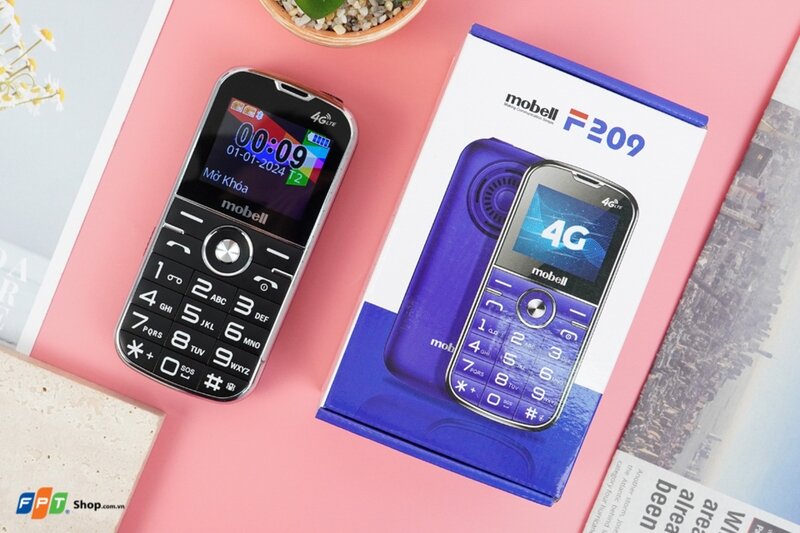 Thiết kế nhỏ gọn, cổ điển nhưng không kém phần thời trang