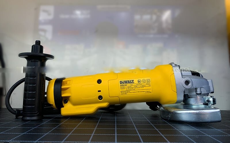 Máy mài góc nhỏ Dewalt DWE8310S-B1 Máy mài góc nhỏ Dewalt DWE8310S-B1