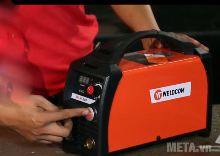 Máy hàn que điện tử Weldcom Maxi 200 Máy hàn que điện tử Weldcom Maxi 200