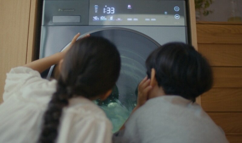 Máy giặt Panasonic Inverter 13 kg NA-26CVX1AVT