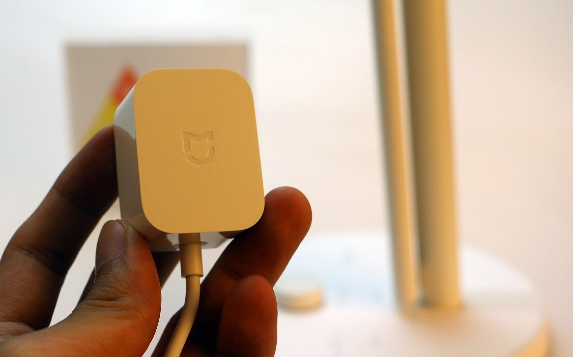 Đèn bàn thông minh Xiaomi