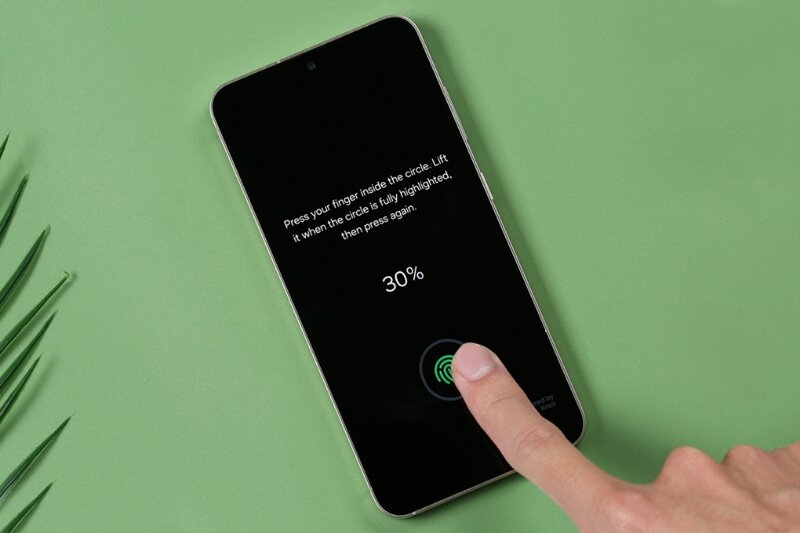 Điện thoại Samsung Galaxy S24 8GB/512GB khóa vân tay