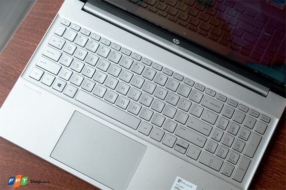 HP Pavilion 15 eg0506TX (ảnh 6)