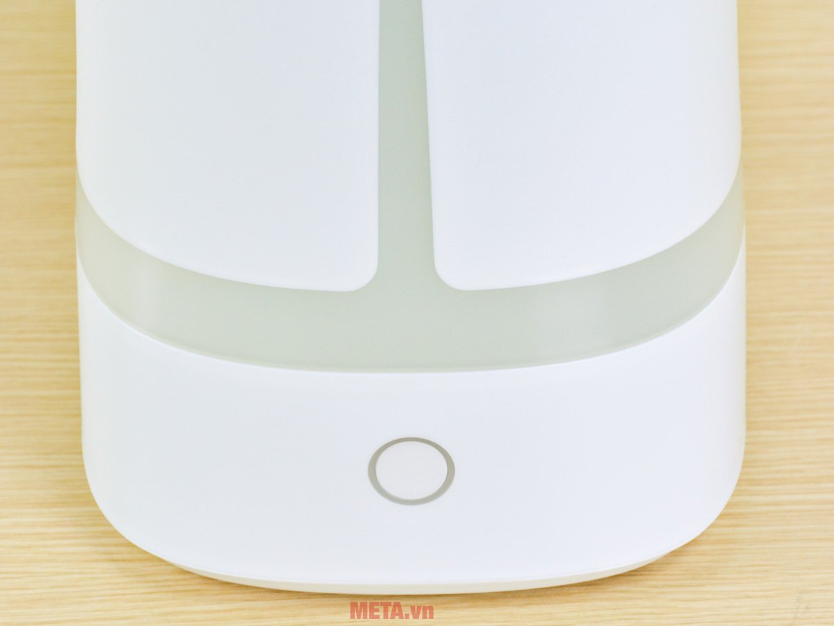 Máy tạo ẩm Tiross TS8431 sử dụng nút điều khiển nhấn