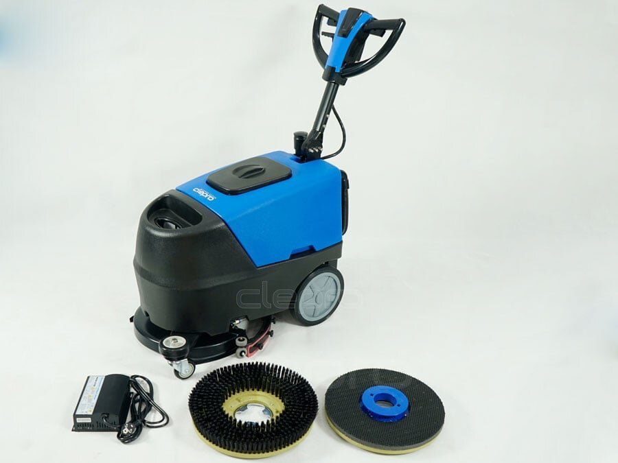 máy chà sàn Clepro C35B được trang bị các phụ kiện mang lại sự tiện lợi khi sử dụng