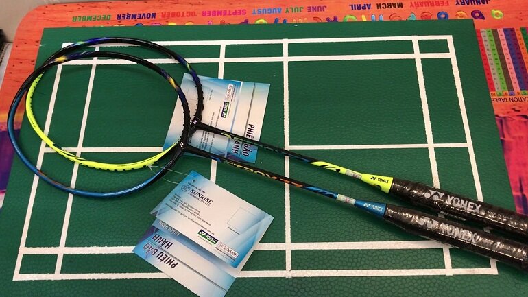 Vợt Cầu Lông Không Dây Yonex ASTROX 77