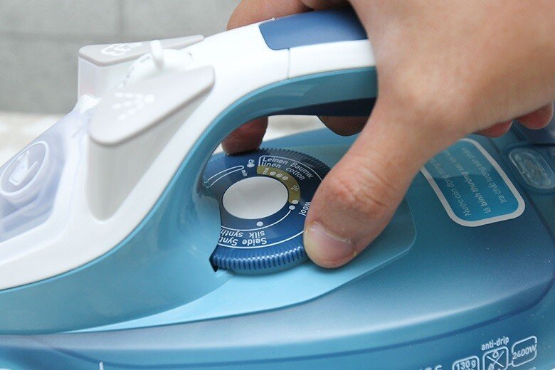Bàn ủi hơi nước Tefal FV4870 Bàn ủi hơi nước Tefal FV4870