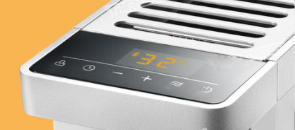 Máy sưởi dầu 13 thanh Tiross TS9216, màn hình LED, hẹn giờ, giá phơi