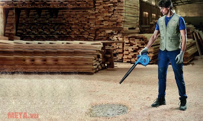 Máy thổi bụi Bosch GBL 620