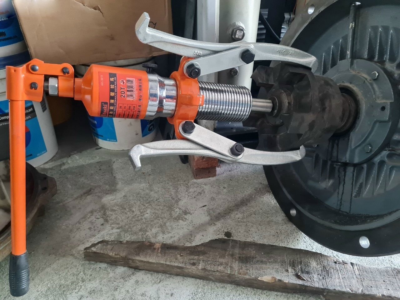 Cảo thủy lực Asaki dễ điều chỉnh chấu Cảo thủy lực Asaki