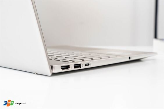 HP Pavilion 15 eg2084TU (ảnh 4)