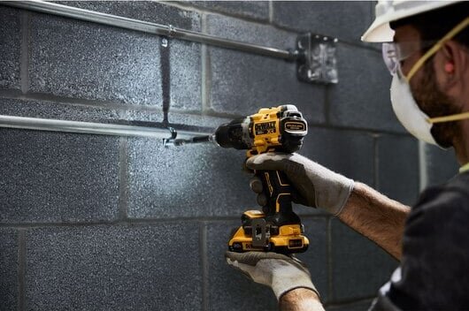 Dewalt DCD805P2T-KR có khoan tường Dewalt DCD805P2T-KR