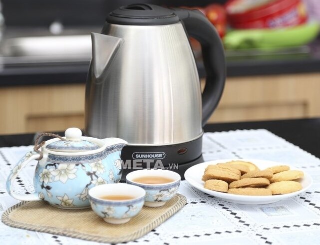Ấm siêu tốc Sunhouse SHD1152 (1,5 lít)