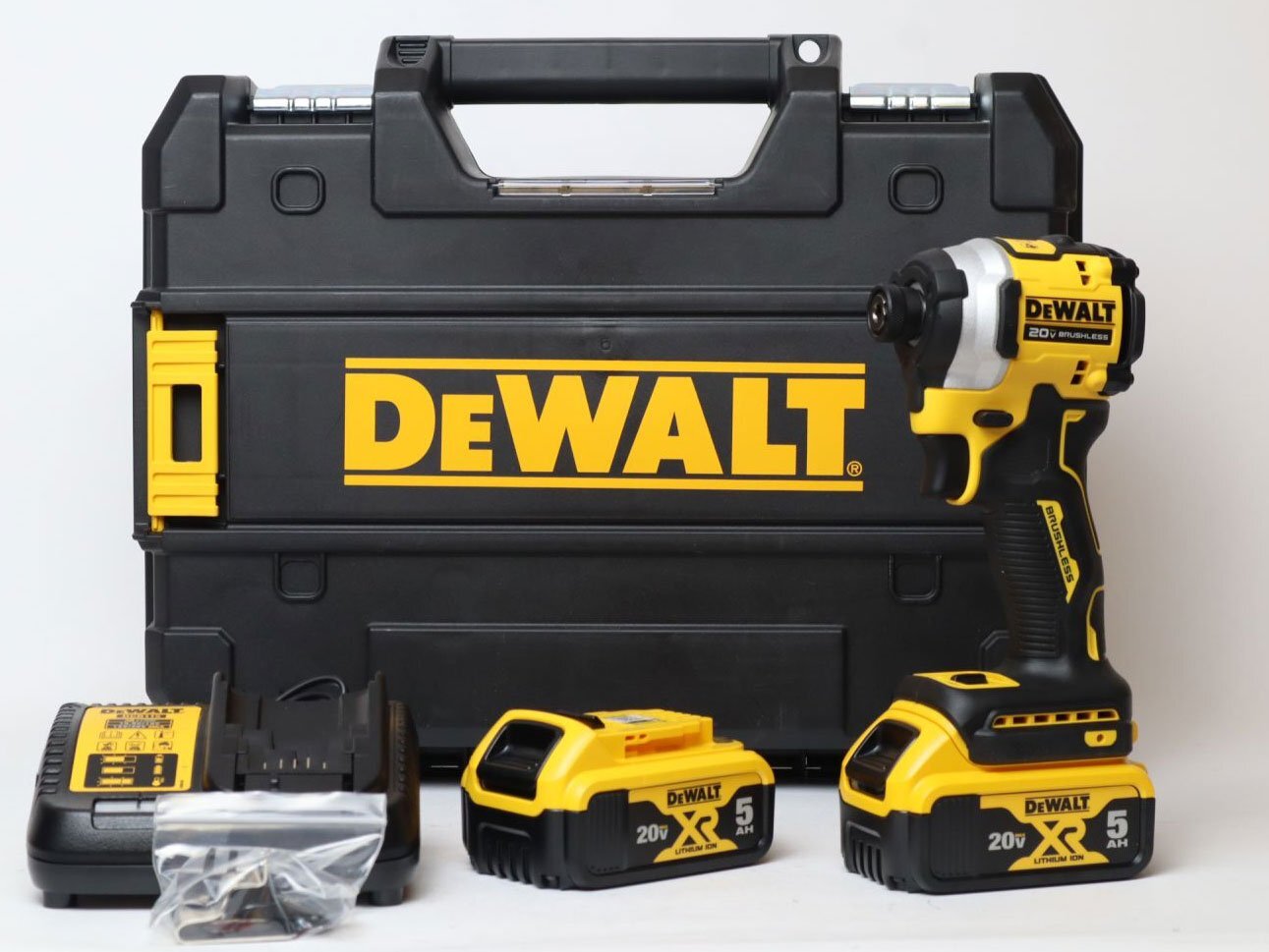 Máy vặn vít dùng pin 20V DeWalt DCF850P2