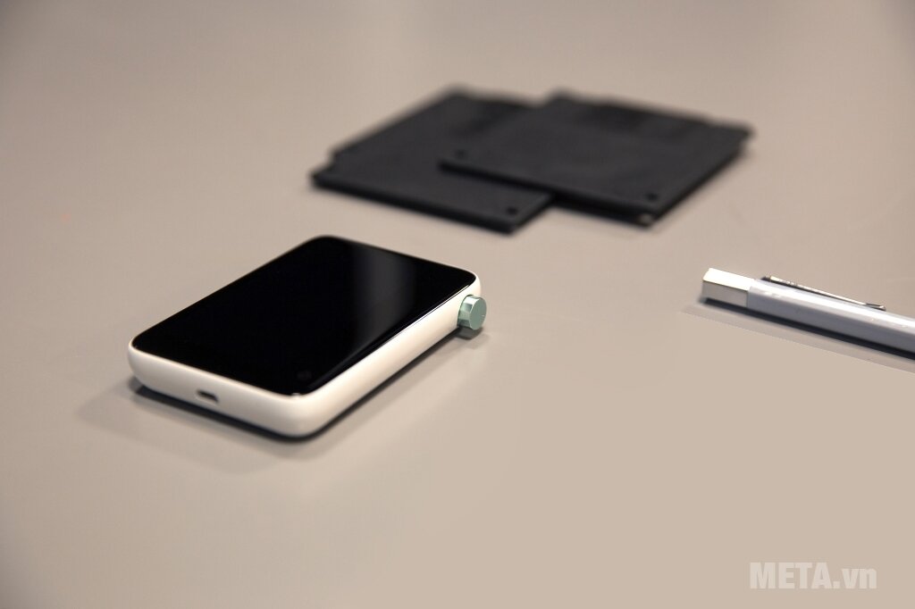 Máy nghe nhạc Astell 