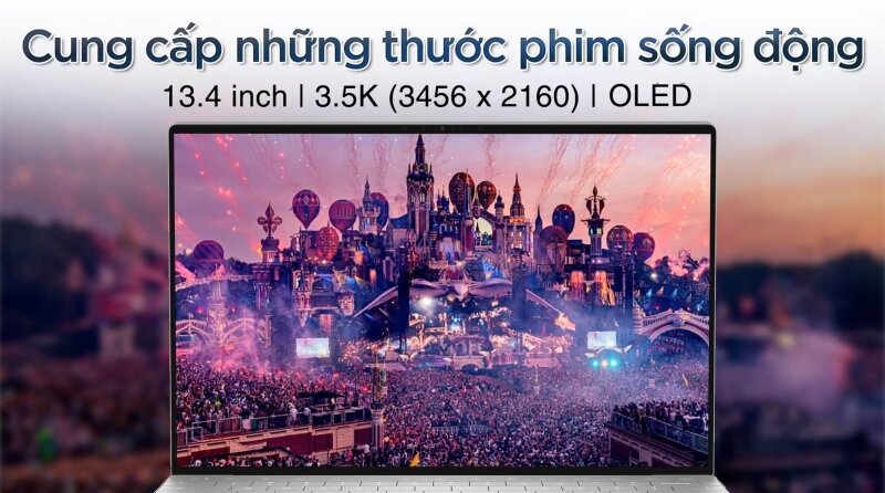 Màn hình OLED 3,5K siêu sáng, siêu đẹp (Ảnh: Phúc Anh).