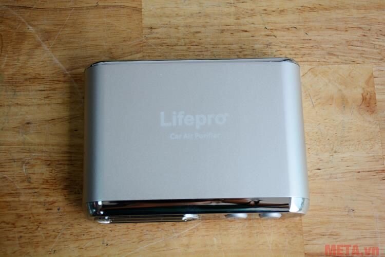 Máy lọc không khí và khử mùi trên ôtô Lifepro L338-OT