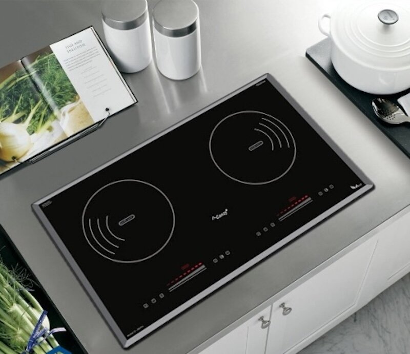 Mặt bếp từ 2 vùng nấu Canzy CZ 88I Pro được làm bằng chất liệu gốm thủy tinh Schott Ceran