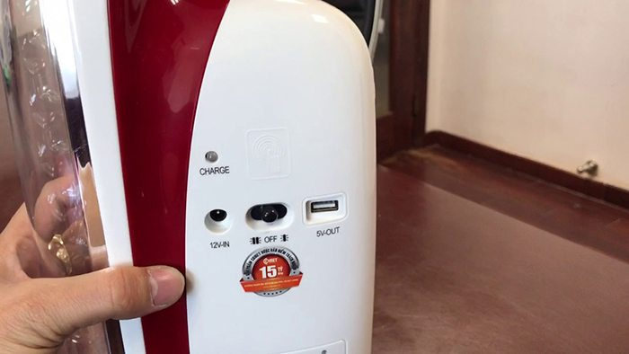 Đèn Sạc LED COMET CRL3105