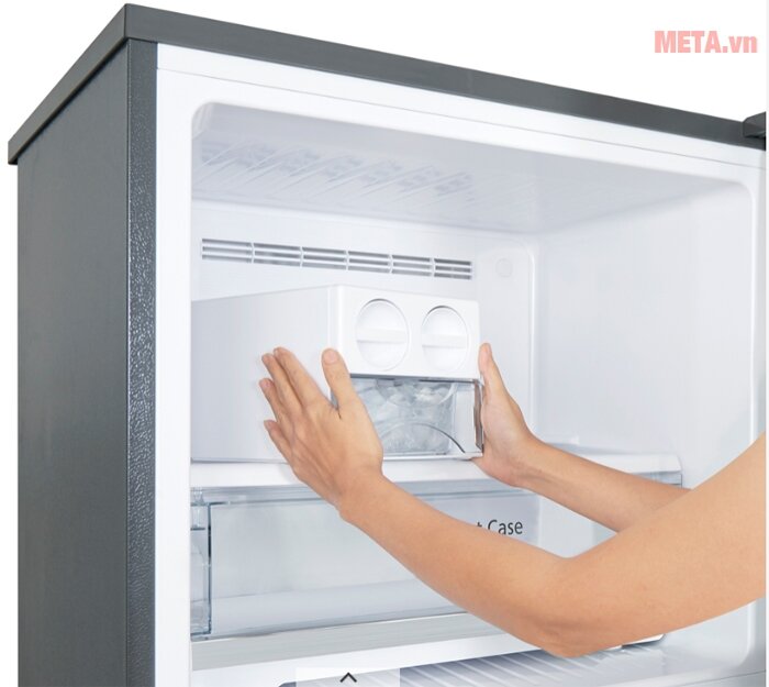 Tủ lạnh Panasonic NR-BA228PTV1 188 lít