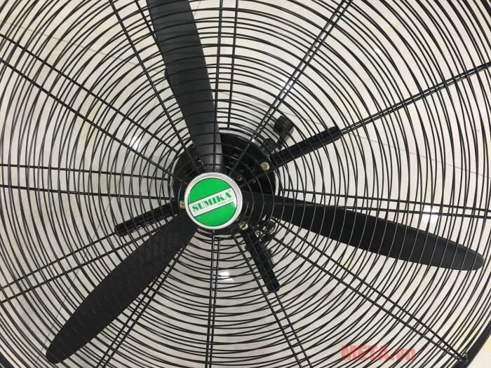 Quạt treo tường công nghiệp Sumika SW650