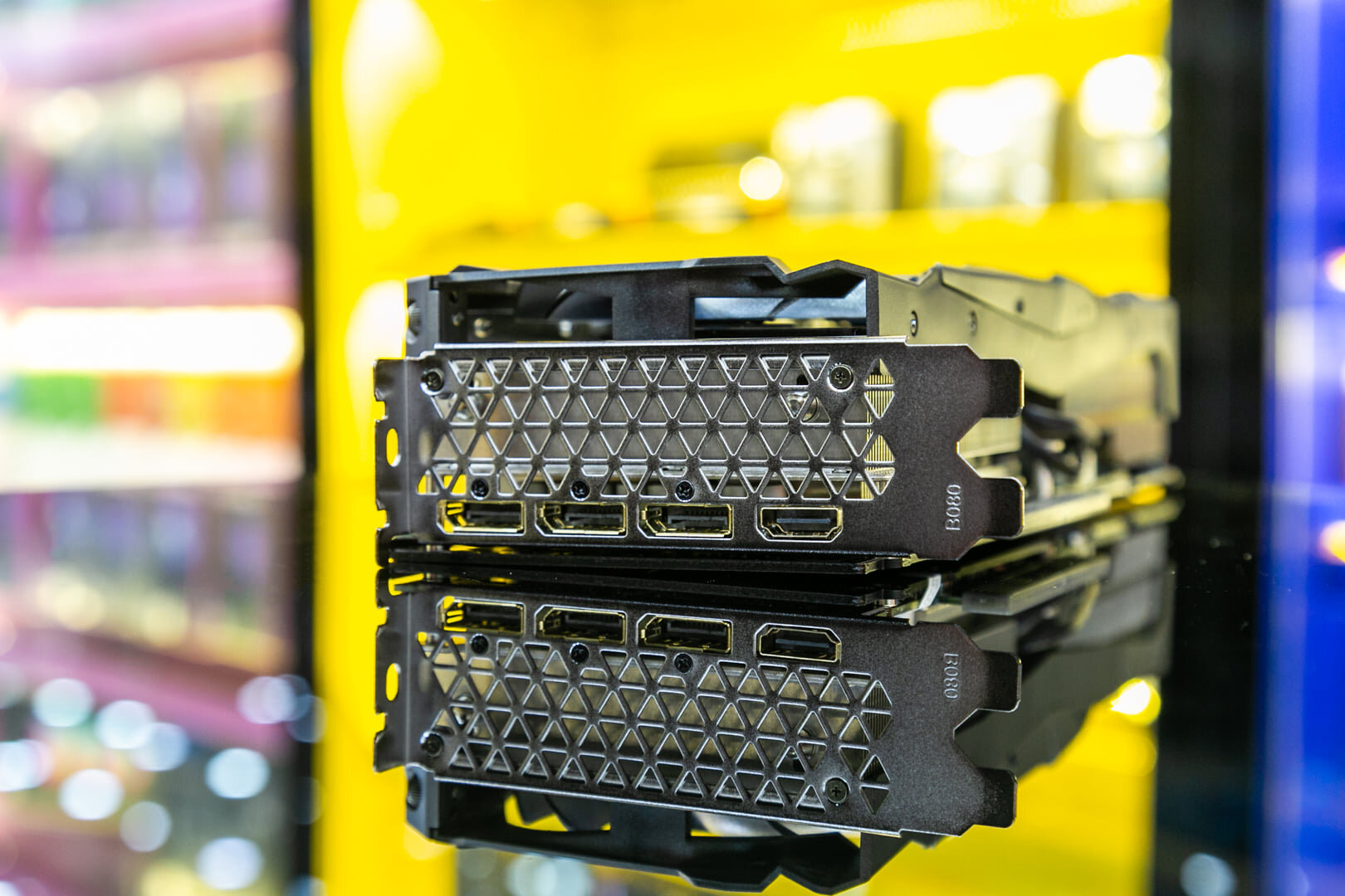 Card màn hình Inno3D RTX 3060 Ti ICHILL X3-8GB (LHR)