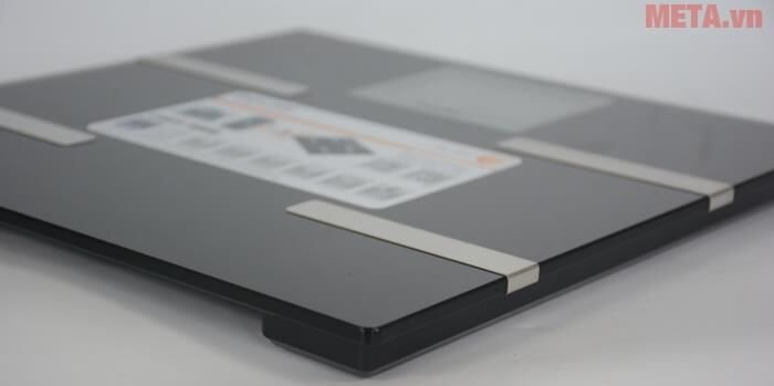 Cân điện tử phân tích cơ thể kết nối không dây BF700