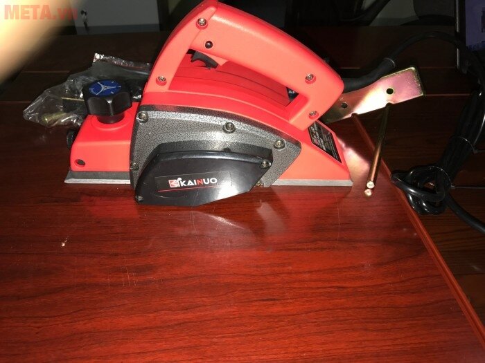 Máy bào gỗ Kainuo 1900 (82x2mm)