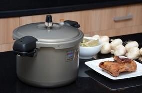 Nồi áp suất SUNHOUSE SH 9601