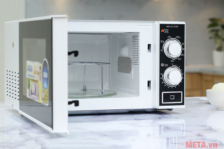 Lò vi sóng Aqua AEM-G1125W (17 lít)