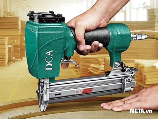 Súng bắn đinh DCA AF30