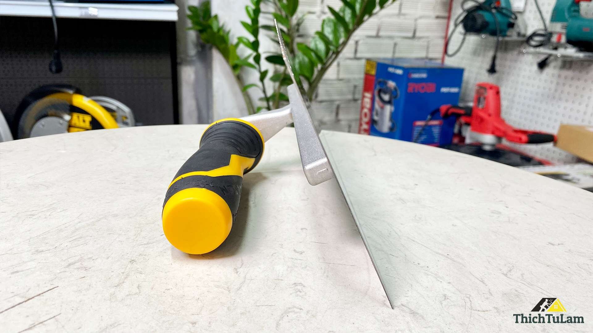 Cây bay răng cưa cán nhựa 280mm Tolsen 41017