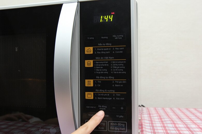 Lò vi sóng LG MH6342B 23 lít Lò vi sóng LG MH6342B 23 lít