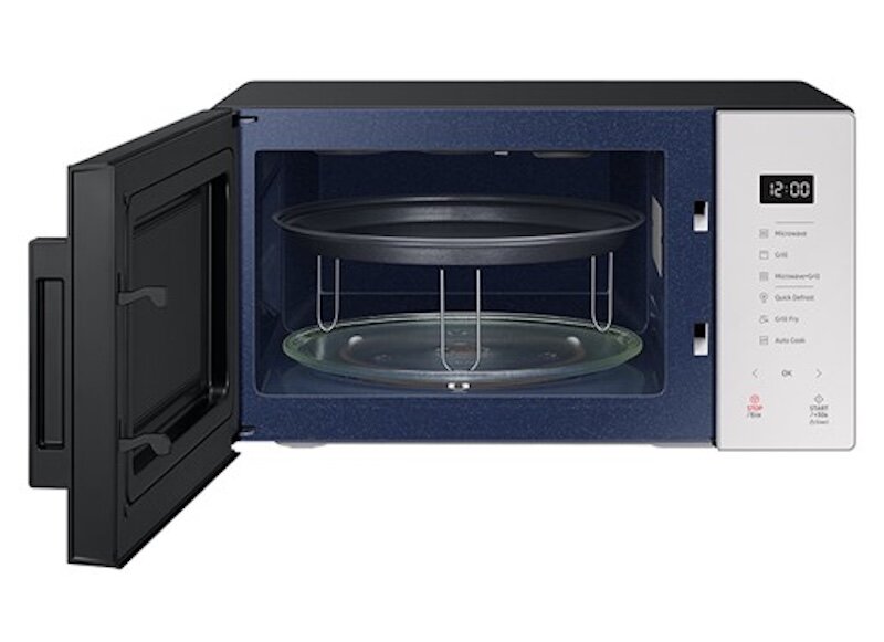 Lò vi sóng có nướng Samsung MG23T5018CE/SV sở hữu 33 thực đơn nấu tự động, đa dạng món ăn