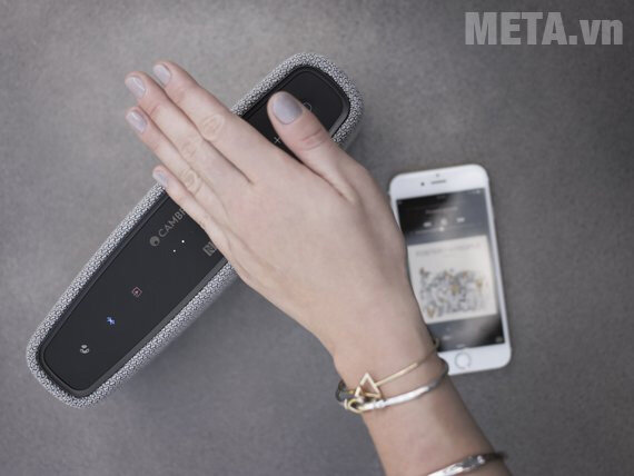 Loa di động Cambridge Audio Yoyo S Light - Màu ghi