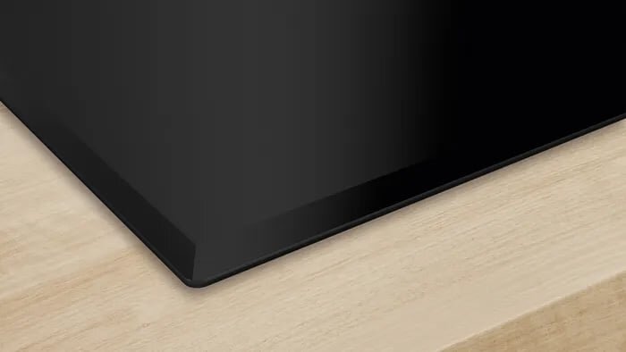 Các cạnh bếp từ âm Bosch PMI82560VN được thiết kế vát tinh tế