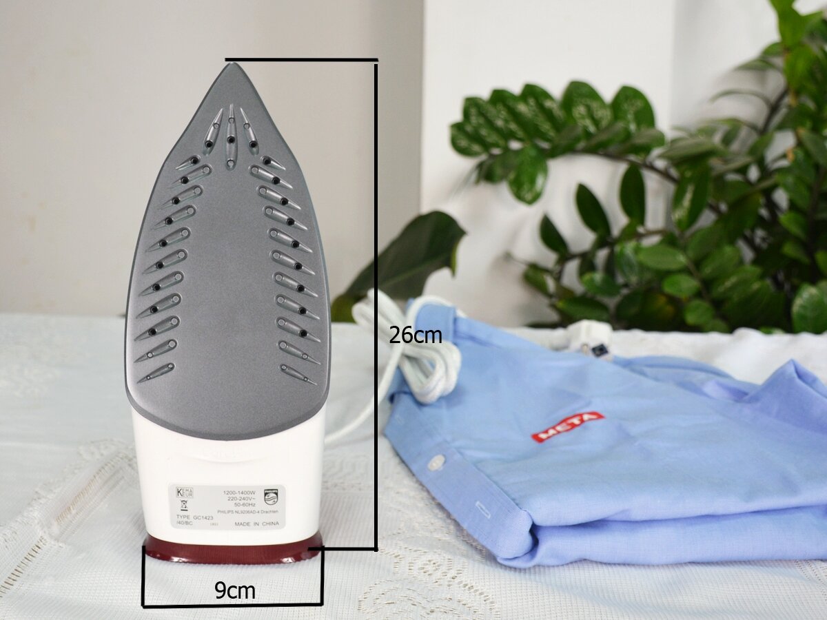 Bàn là hơi nước Philips GC1423/40