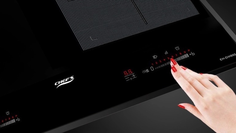 Bếp từ Chef's EH-DIH860 4 Bếp từ Chef's EH-DIH860 đã rất tinh tế khi thiết kế cho mình 2 bảng điều khiển cảm ứng linh hoạt