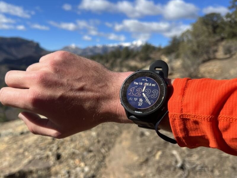 Đồng hồ thông minh Garmin Forerunner 955 mặt đồng hồ