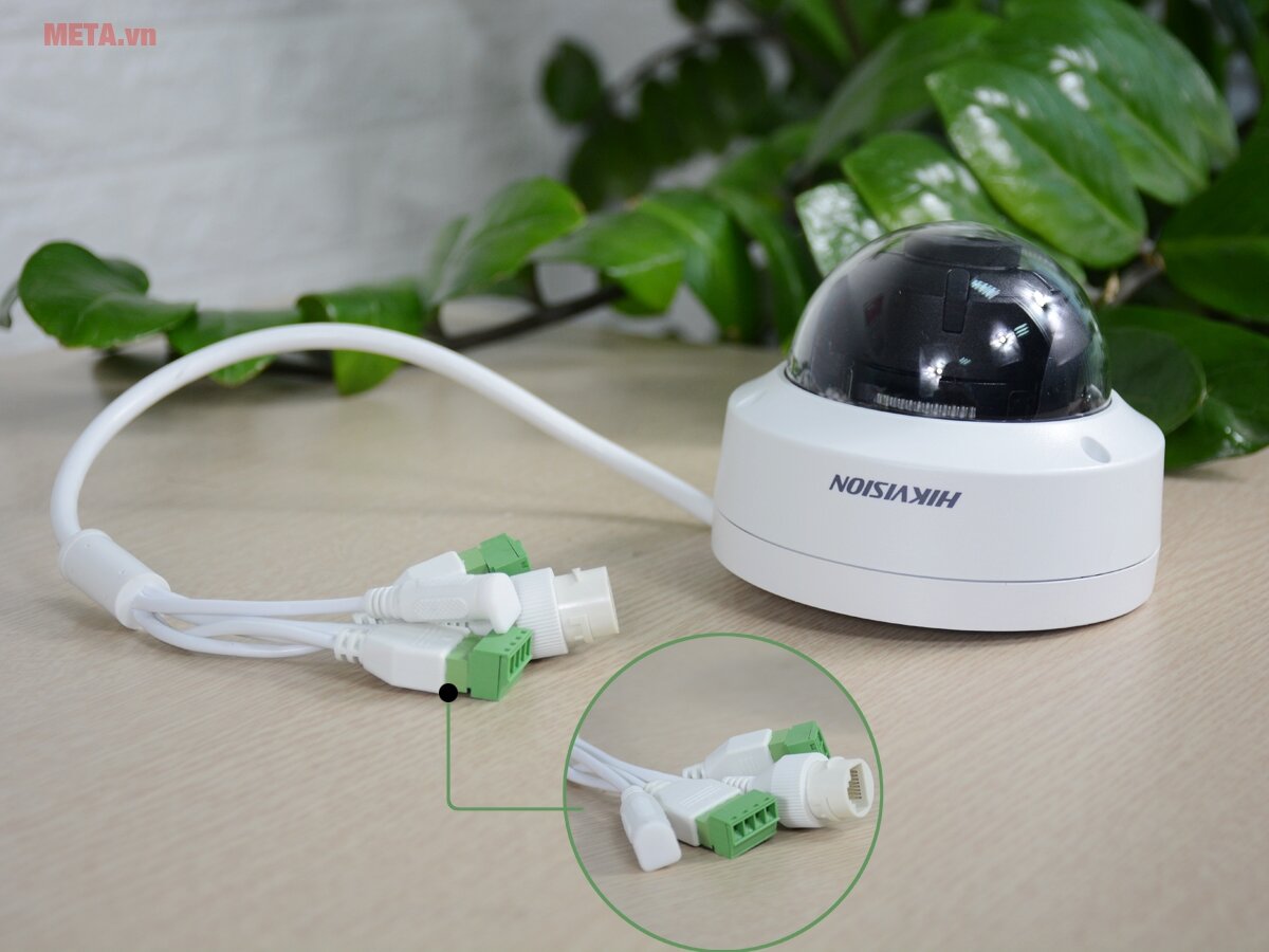 Camera IP Dome hồng ngoại không dây 2.0 Megapixel Hikvision DS-2CD2121G0-IWS