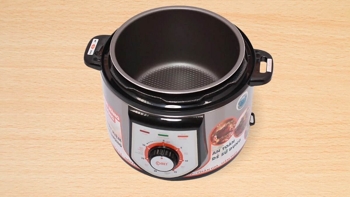 Lòng nồi áp suất điện Comet CM6150 5 lít chống dính hiệu quả