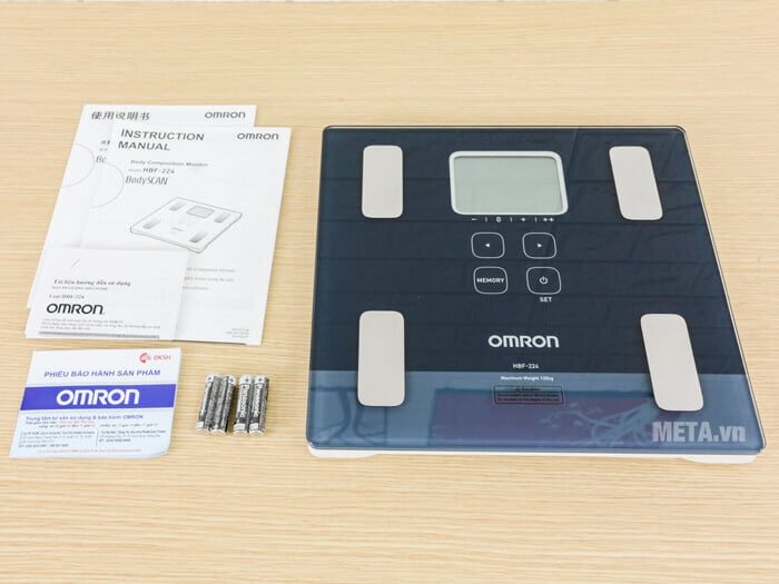 Trọn bộ sản phẩm cân đo lượng mỡ cơ thể Omron HBF-224  Cân đo lượng mỡ cơ thể Omron HBF-224