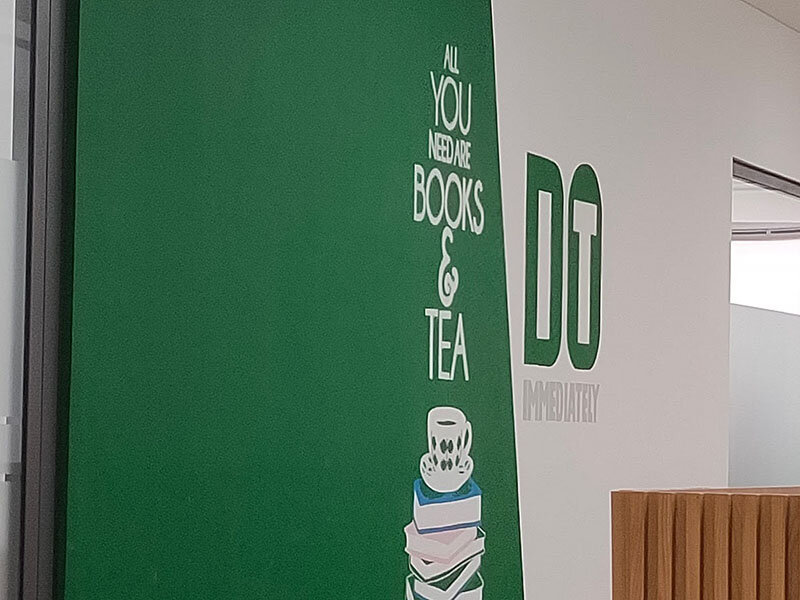 Điện thoại Realme XT - RAM 8 GB, 128GB, 6.4inch