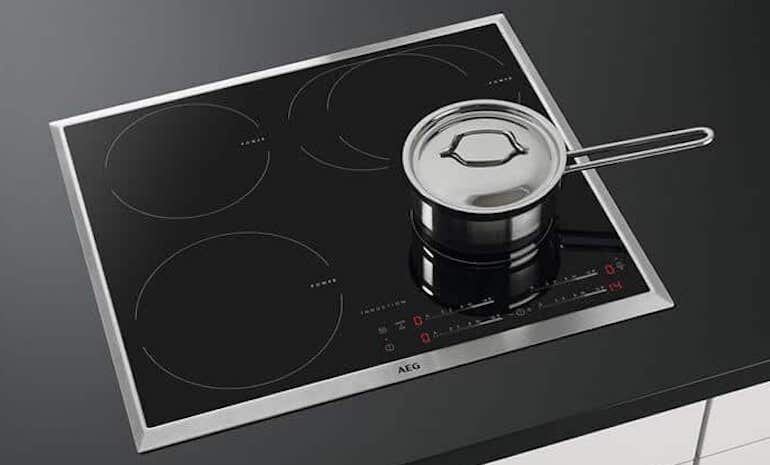 Bếp từ âm 4 vùng nấu AEG HK6542H1XB