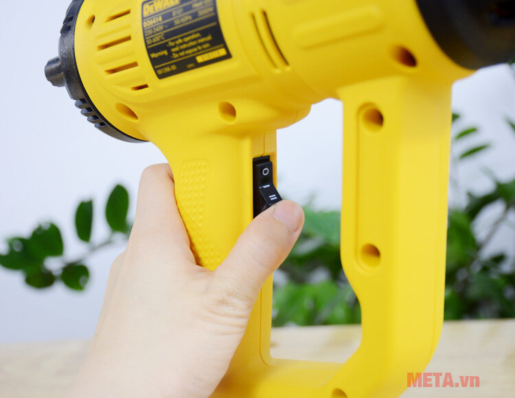 Máy thổi hơi nóng 2.000W DeWALT D26414