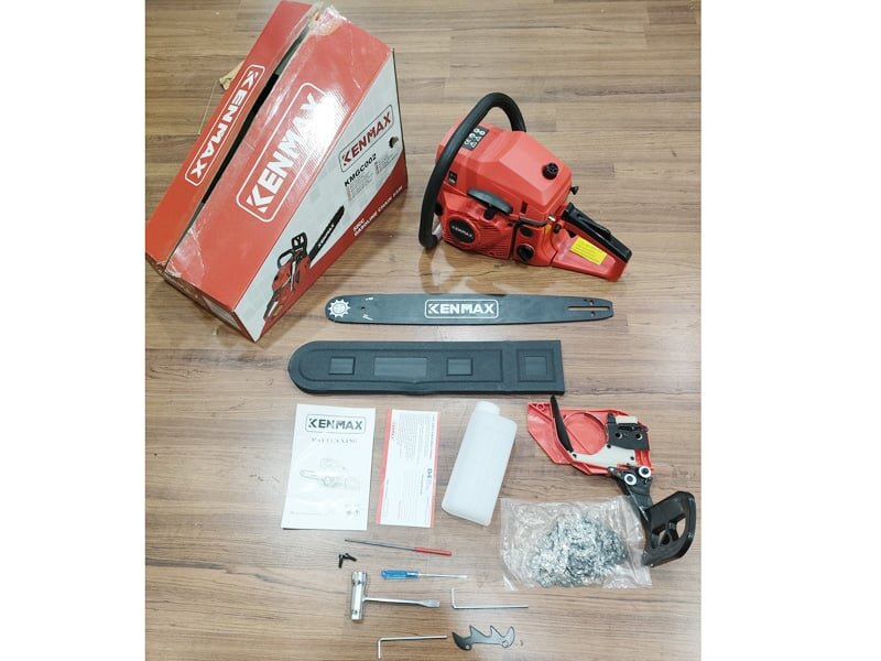 Máy cưa xích xăng Kenmax KMGC002