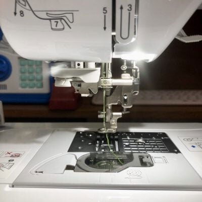 Máy may thêu Brother 