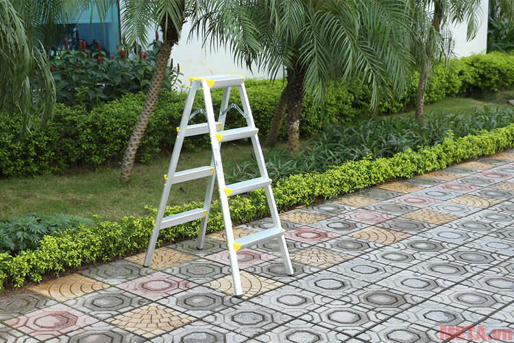 Thang nhôm gấp chữ A Nikawa NKD-04